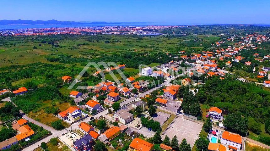 Demare.hr - Zadar - Crno